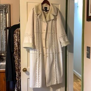 Gorgeous Cream Suede-like Dennis Basso Coat